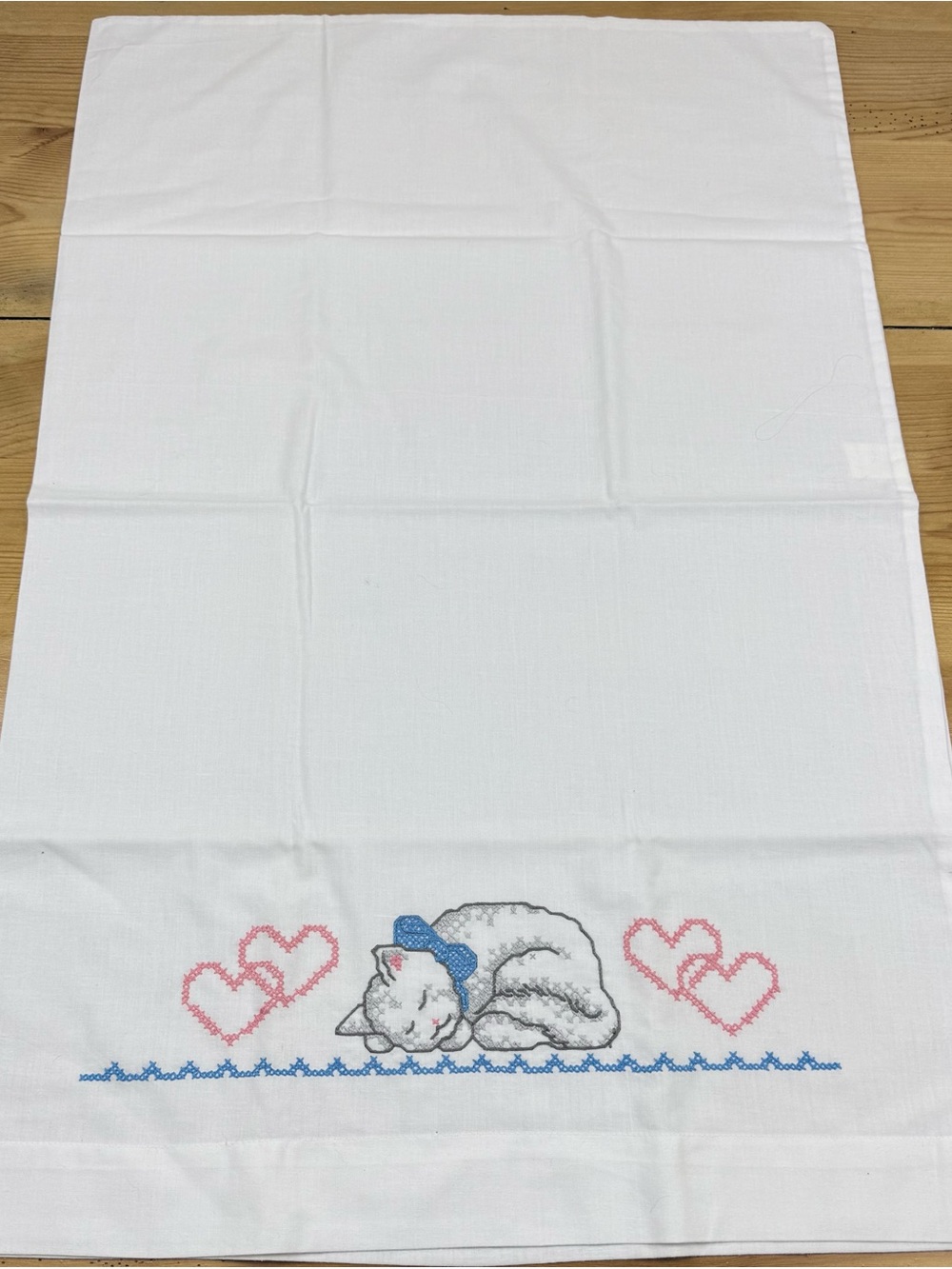Handmade Vintage Style Cross Stitch Pillowcase Kitten Cat One 20x31”